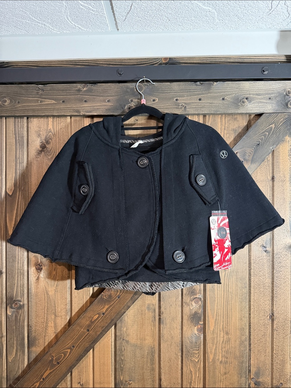 lululemon Athletica  Namaste Black Hooded Cape